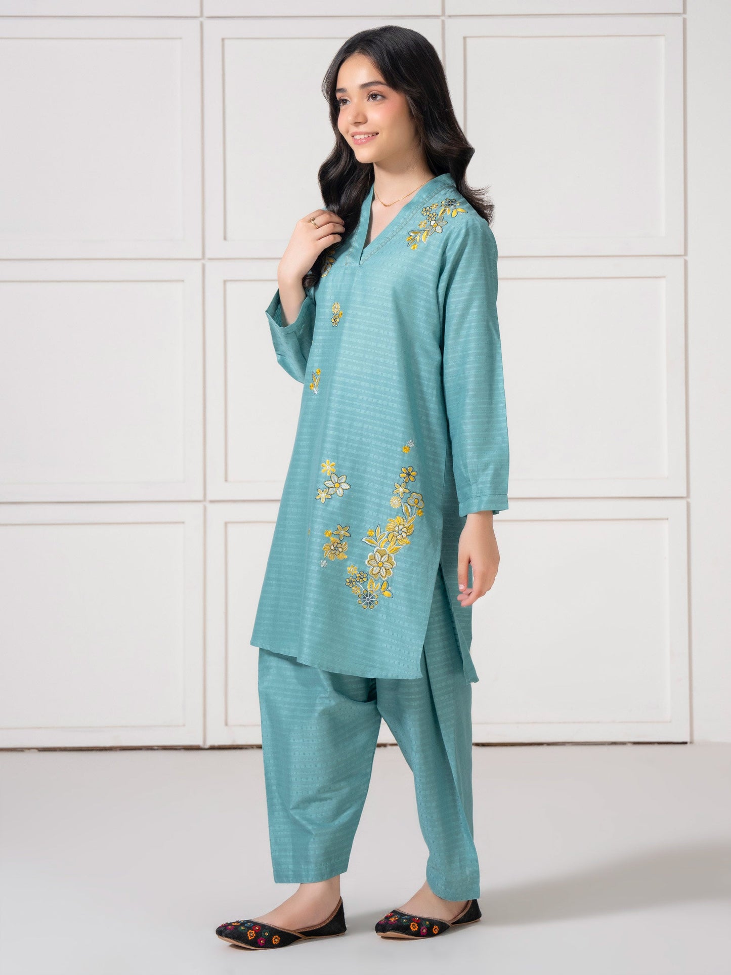 2 Piece Lawn Suit-Embroidered