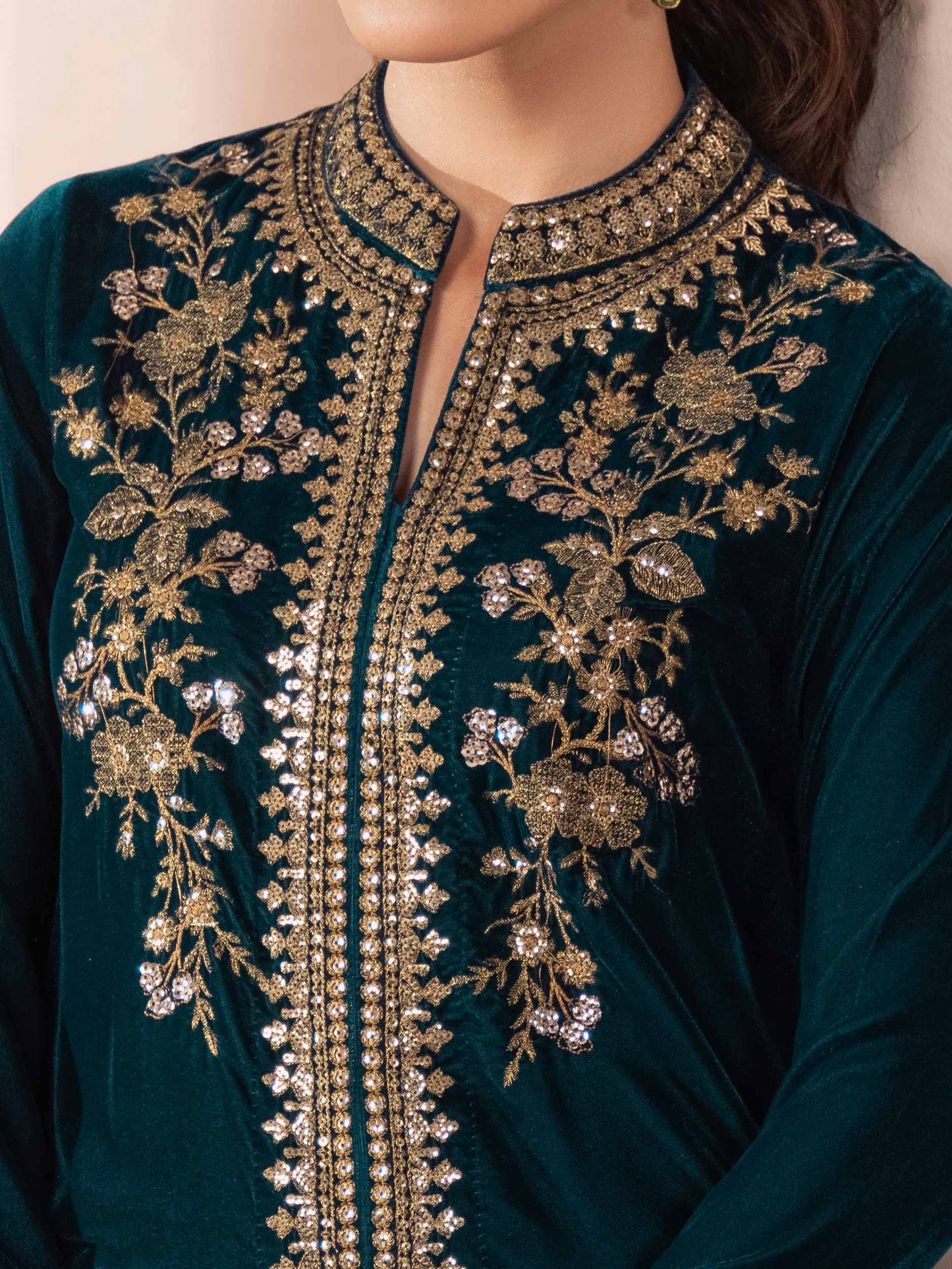 2 Piece Velvet Suit-Embroidered (Pret)