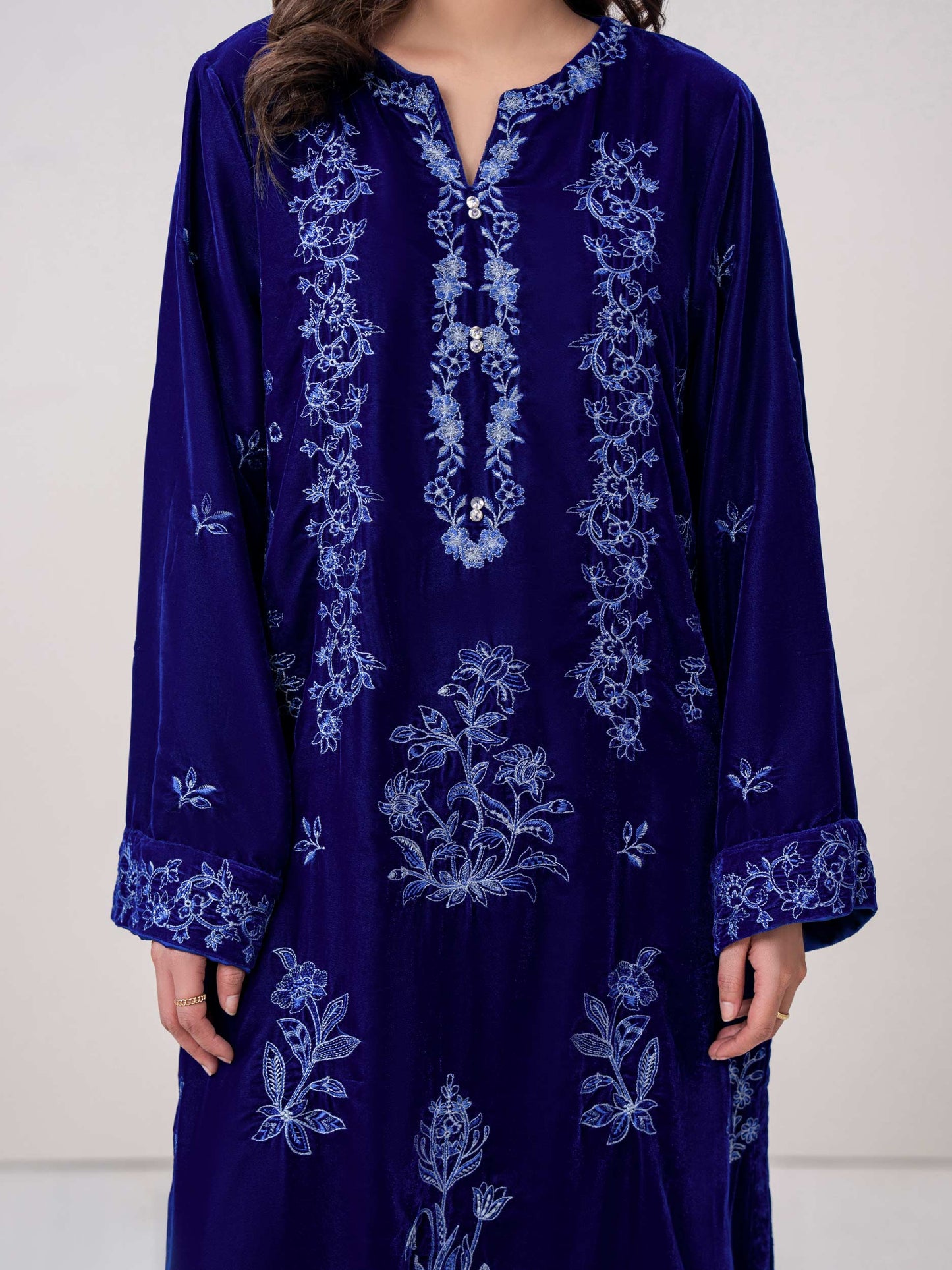 2-Piece Velvet Suit- Embroidered (Pret)