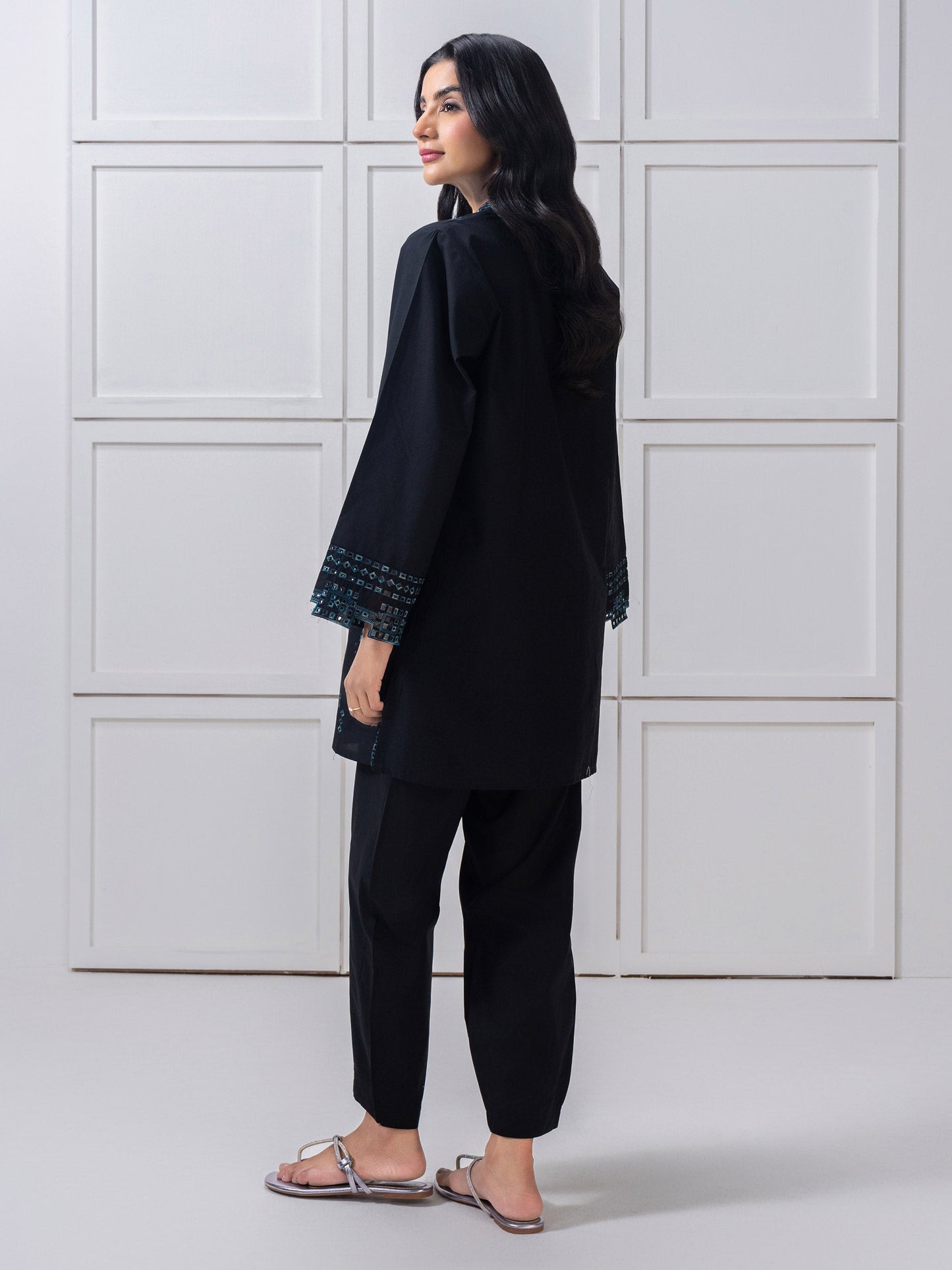 Cambric Co-Ord-Embroidered (Pret)