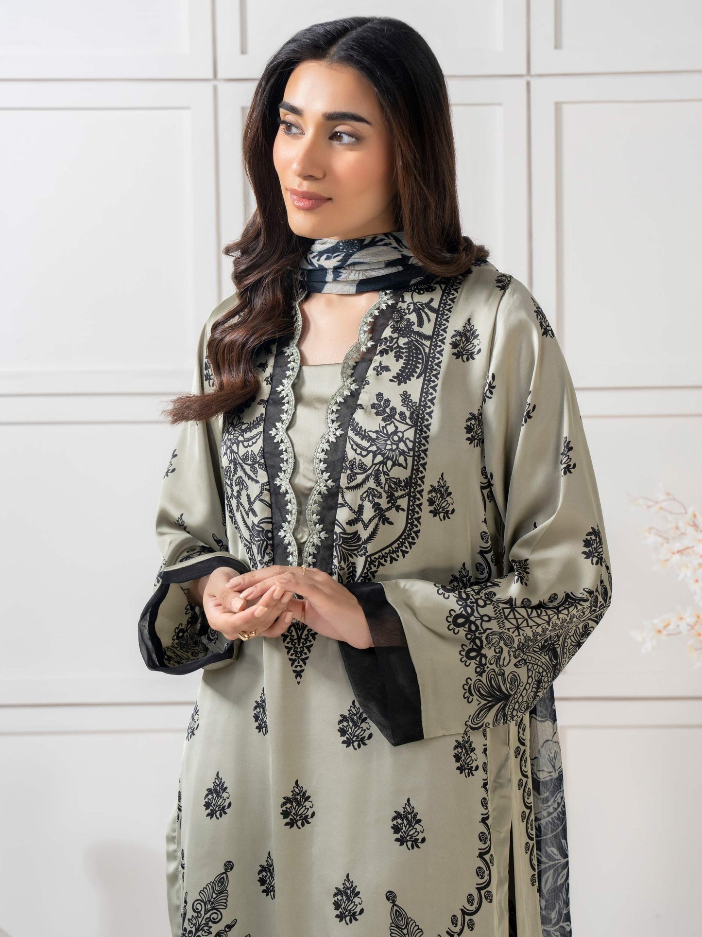 3 Piece Missouri Suit-Embroidered (Pret)