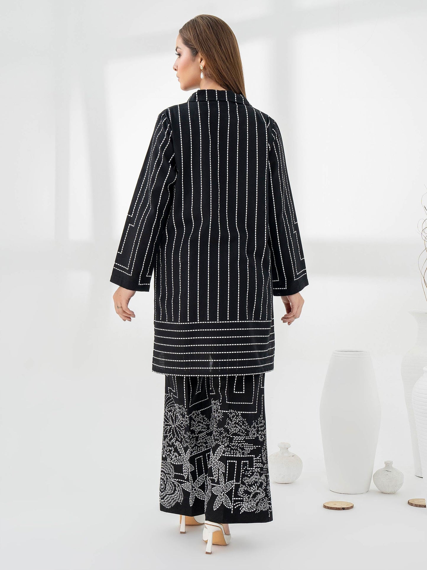 2 Piece Khaddar Suit-Paste Print (Pret)