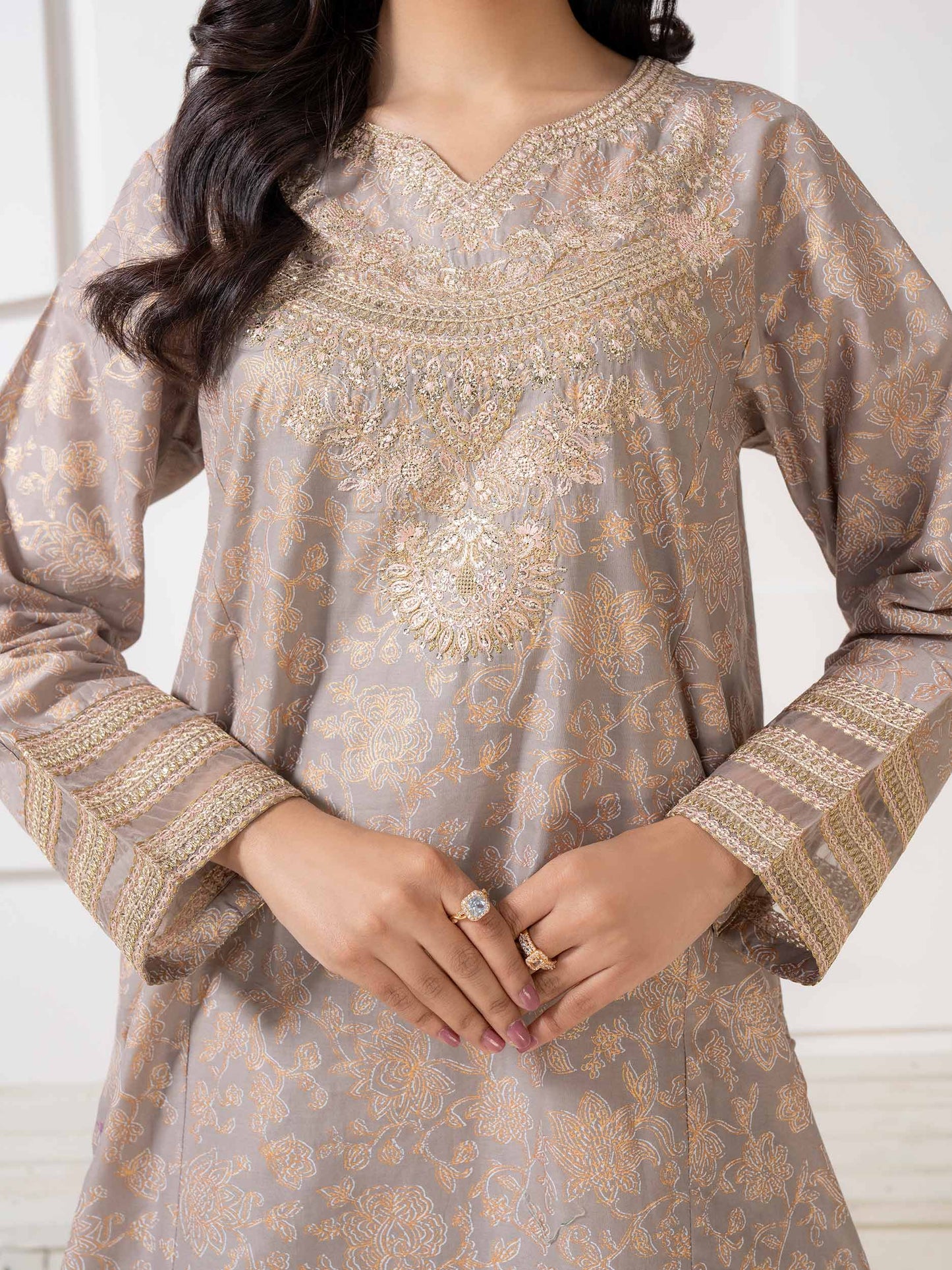 2 Piece Lawn Suit Embroidered (Pret)