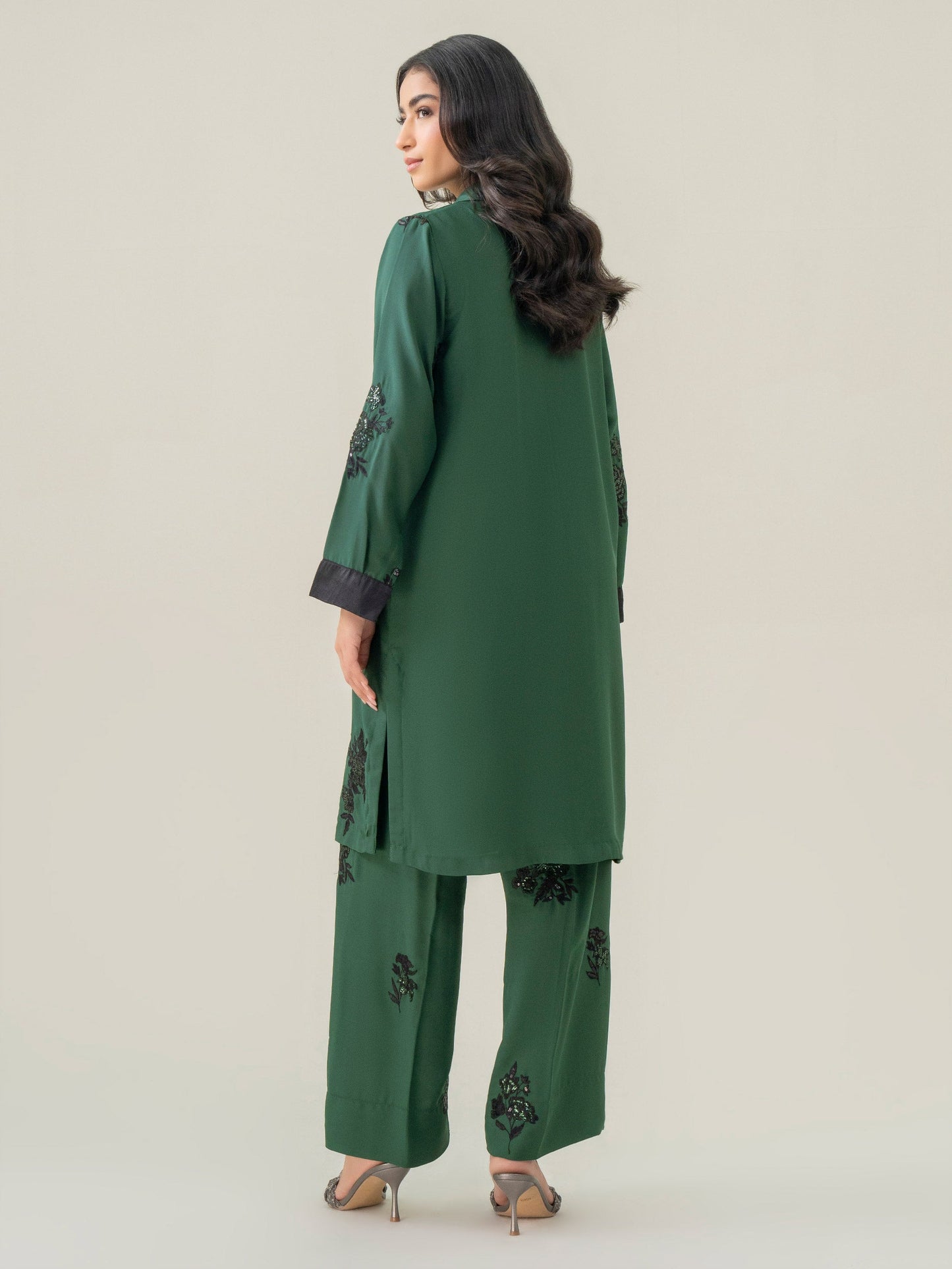 2 Piece Grip Suit-Embroidered (Pret)