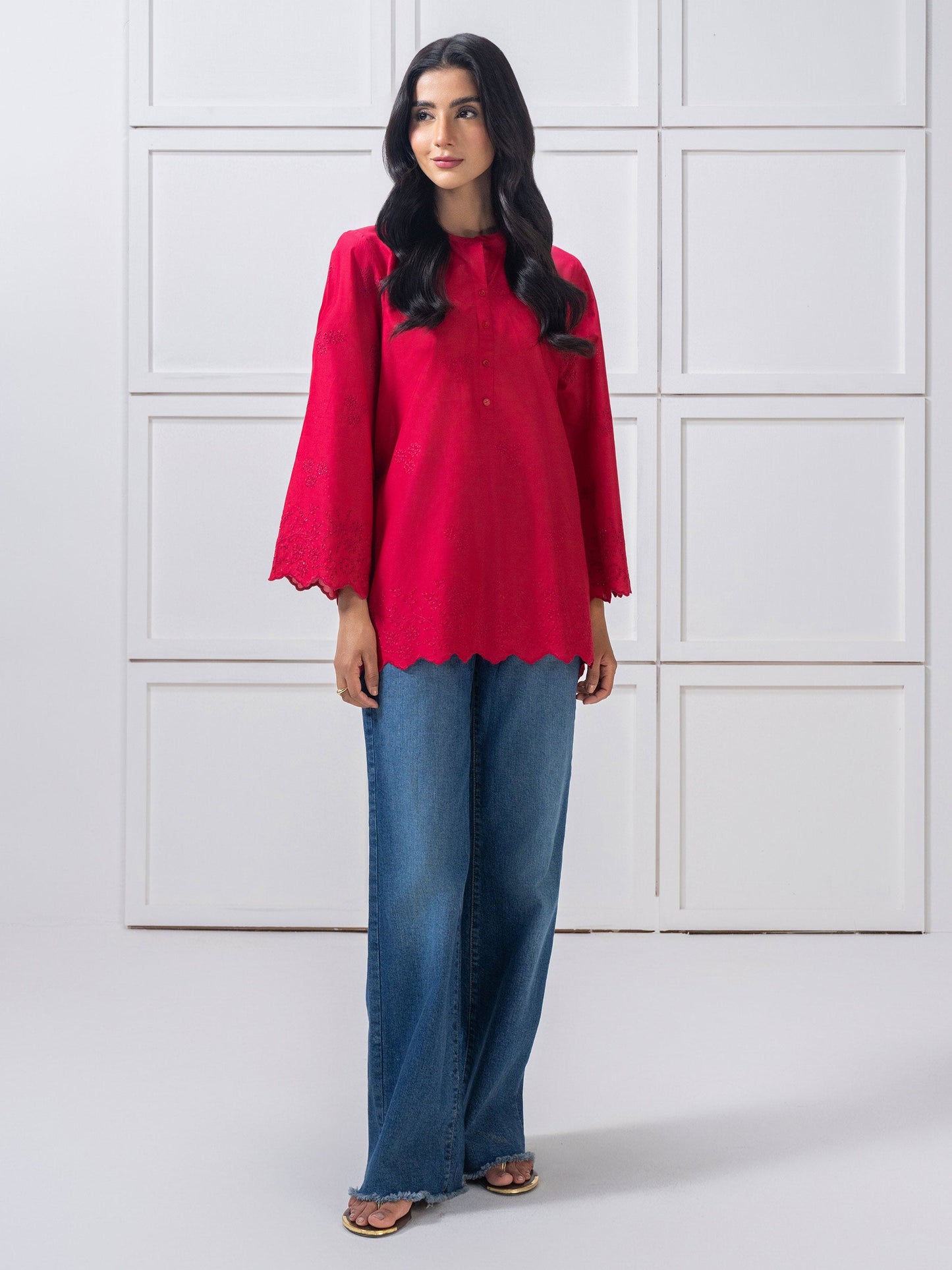 Cambric Kurti-Embroidered (Pret)