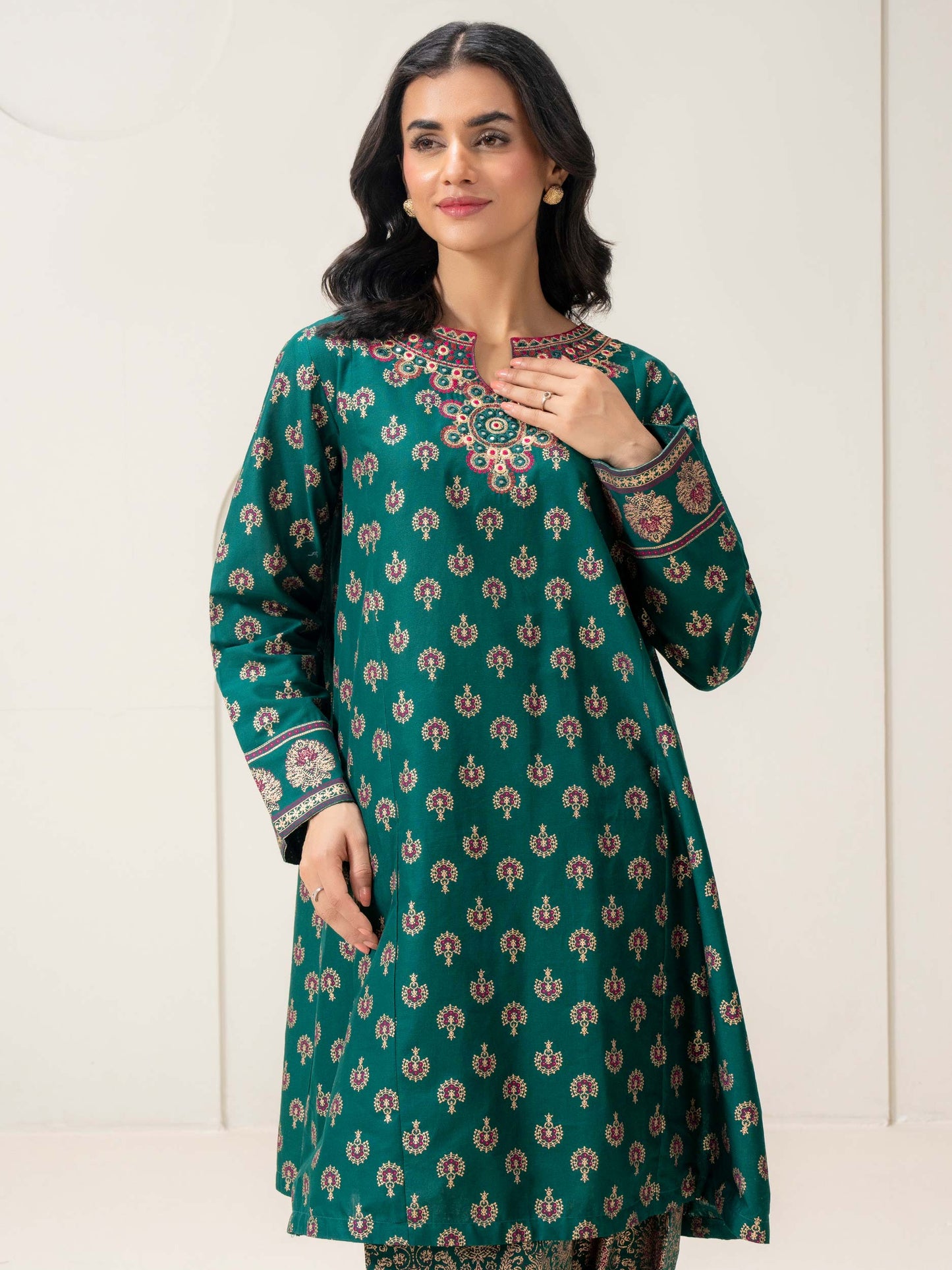 2 Piece Cambric Suit-Embroidered (Pret)