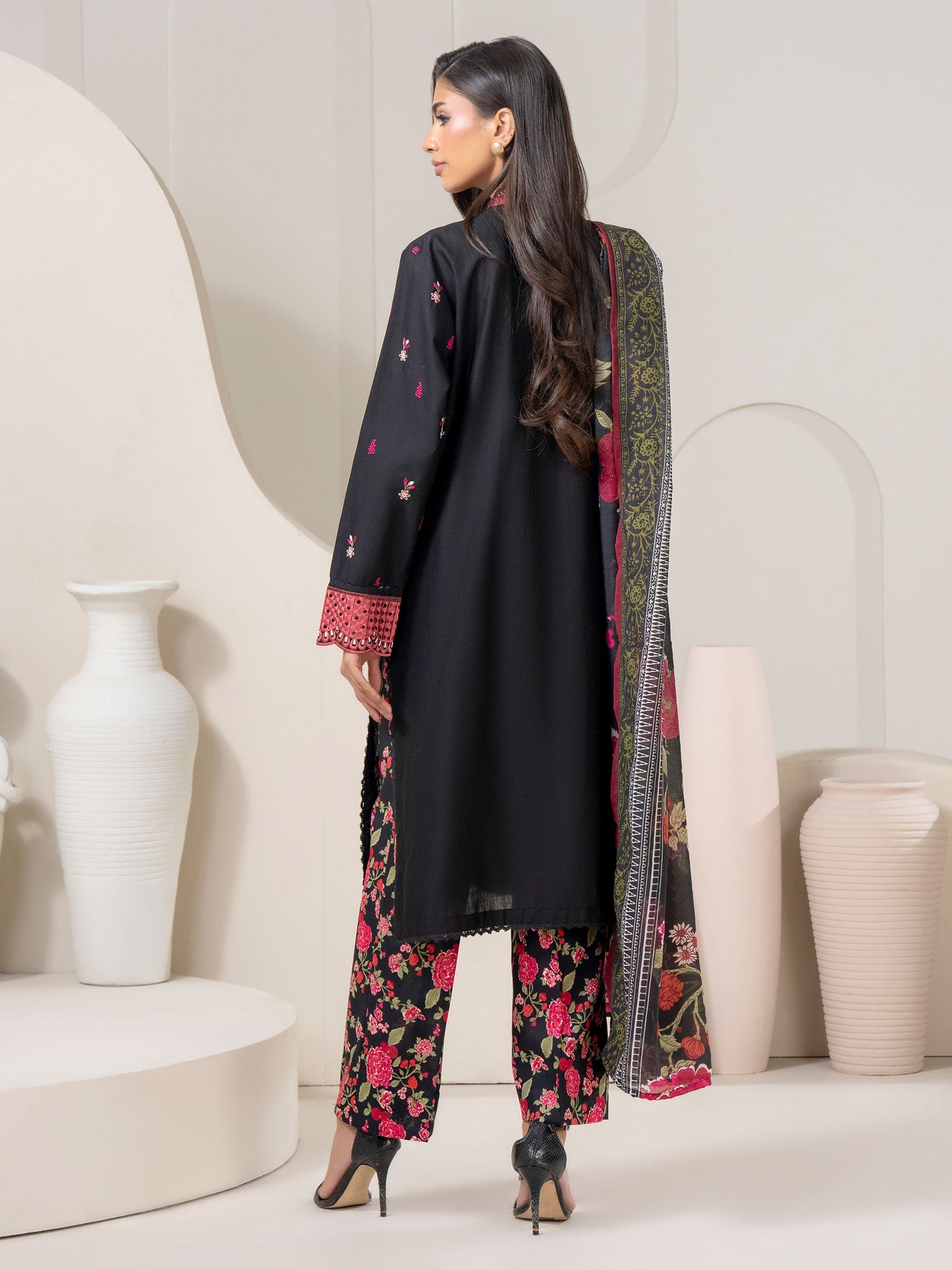3 Piece Lawn Suit-Embroidered (Pret)