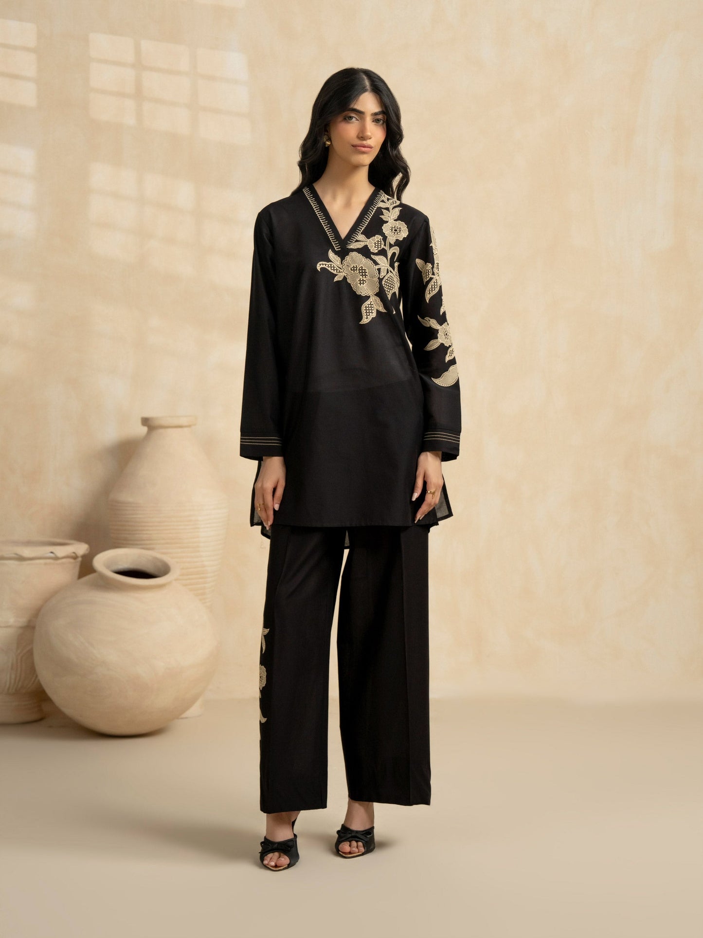 Lawn Co-ord Set-Embroidered (Pret)
