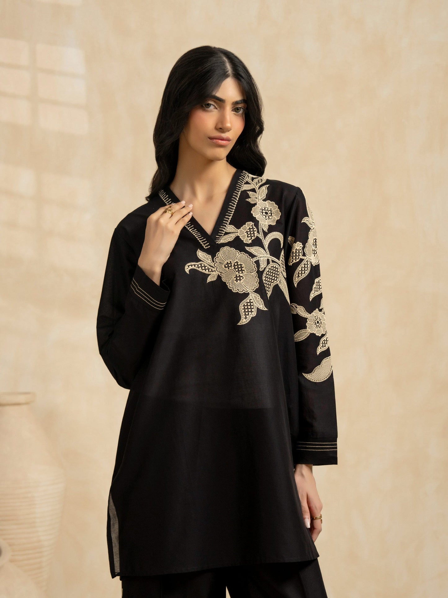 Lawn Co-ord Set-Embroidered (Pret)