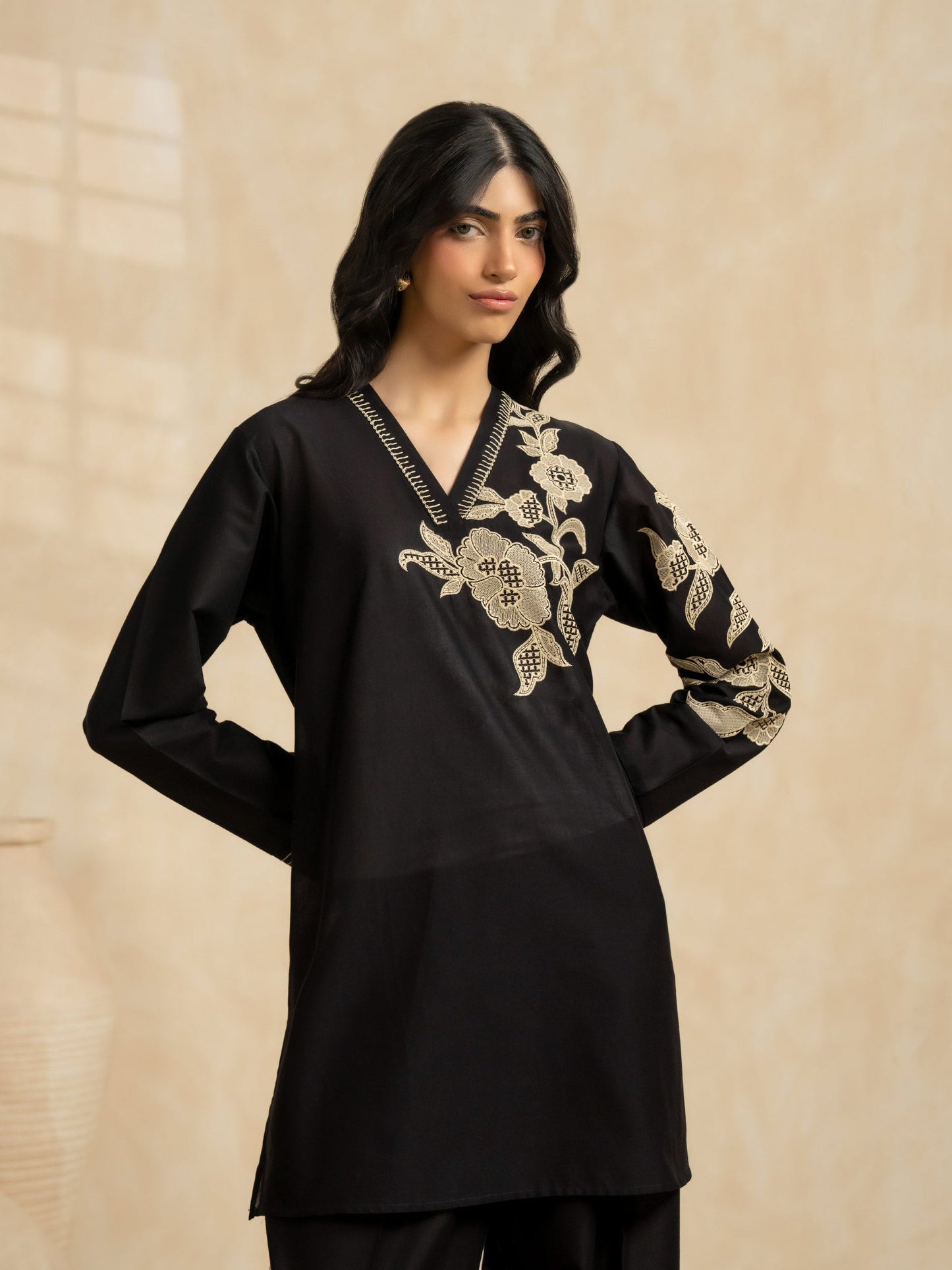 Lawn Co-ord Set-Embroidered (Pret)
