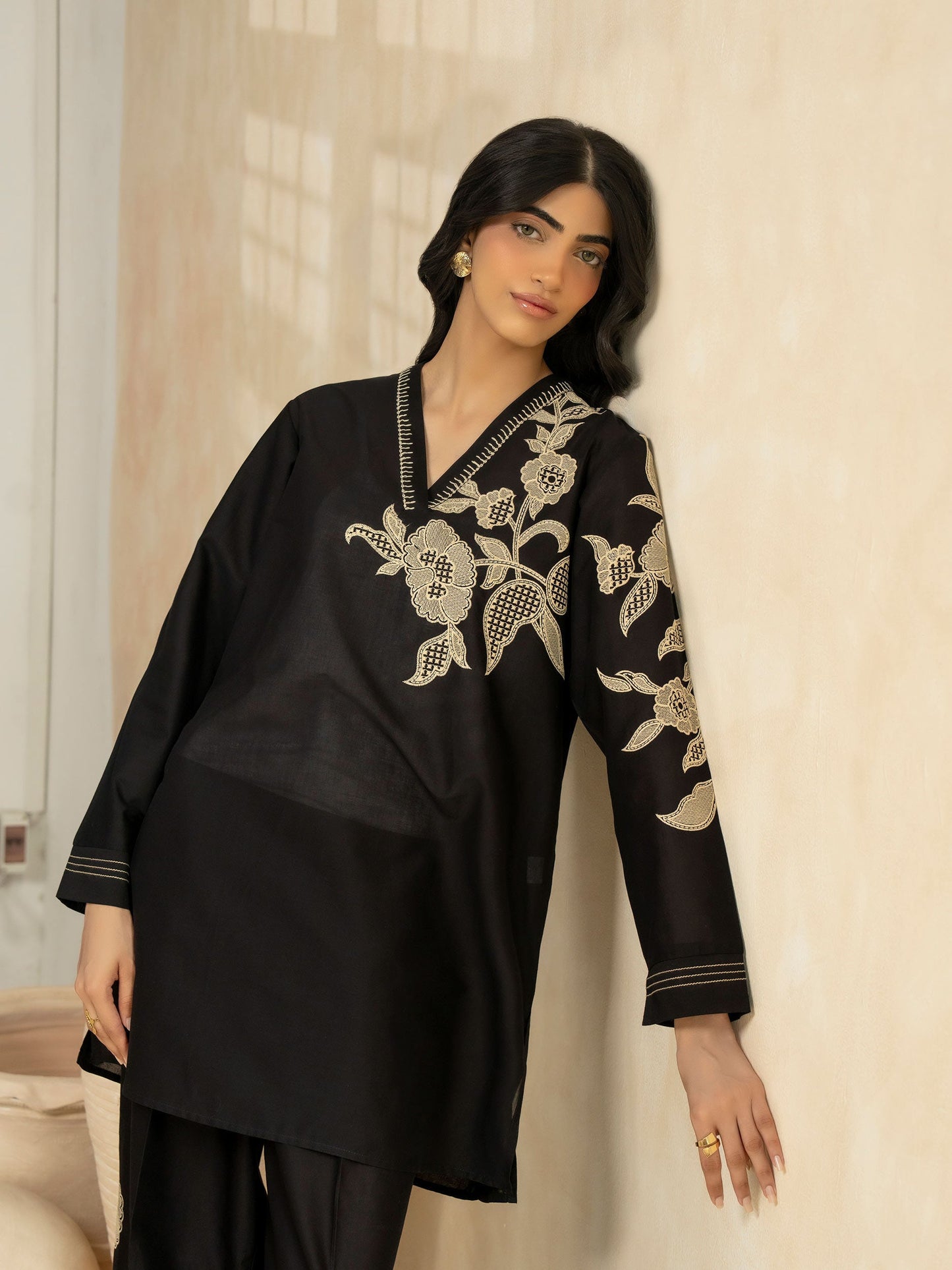 Lawn Co-ord Set-Embroidered (Pret)