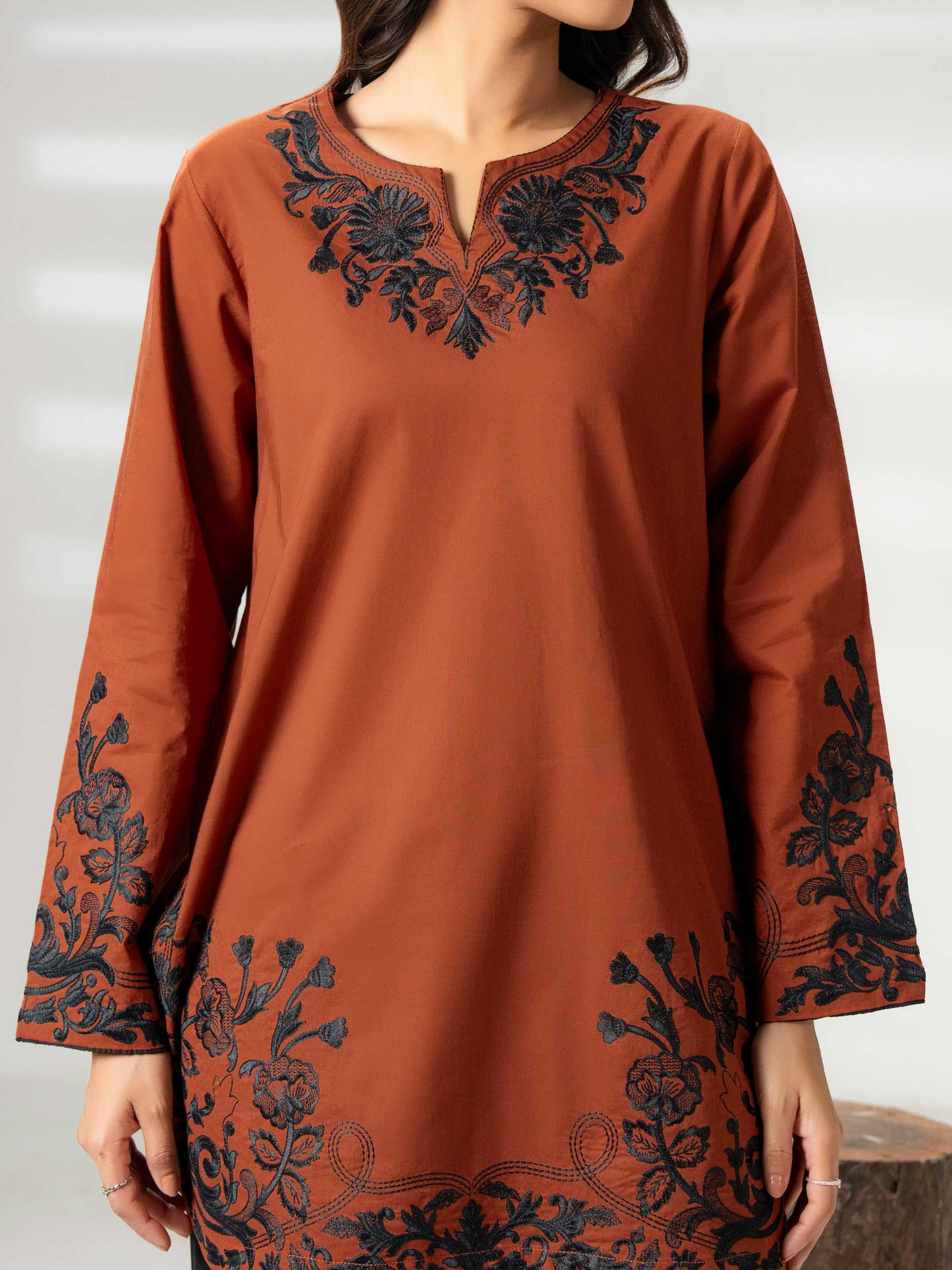 Cambric Kurti-Embroidered (Pret)