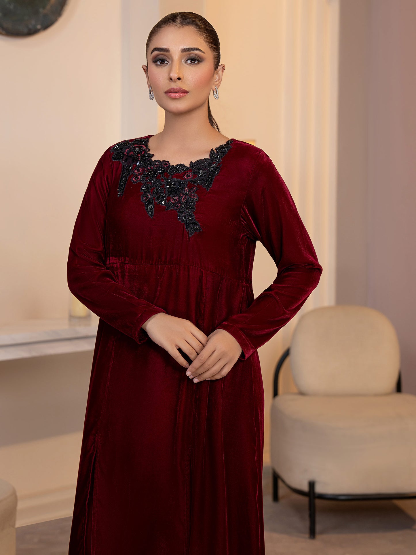 2 Piece Velvet Suit-Embellished (Pret)