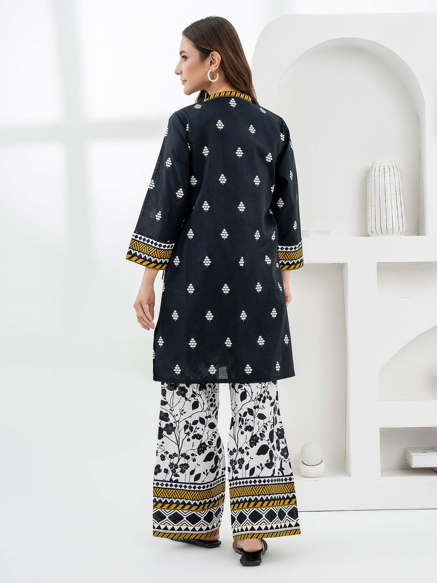 2 Piece Lawn Suit-Printed (Pret)