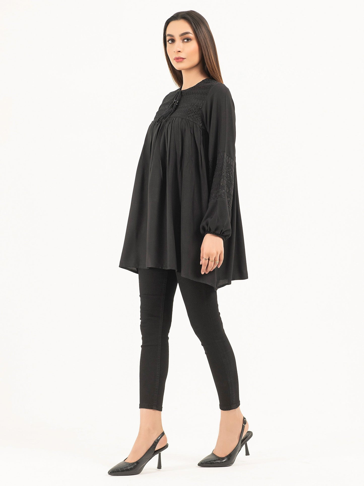 Linen Kurti-Embroidered (Pret)