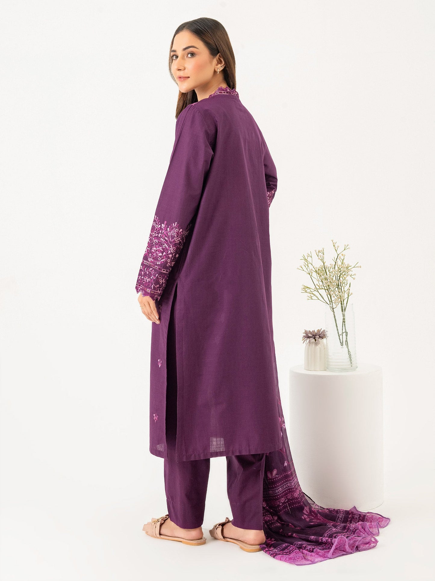 3 Piece Lawn Suit-Embroidered(Pret)