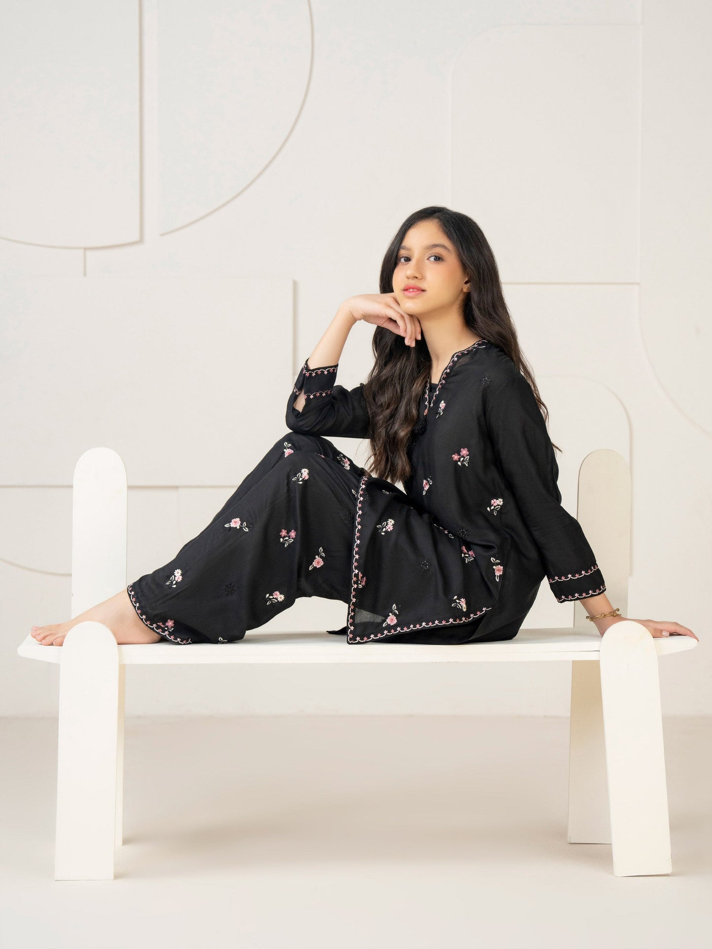 2 Piece Lawn Suit-Embroidered