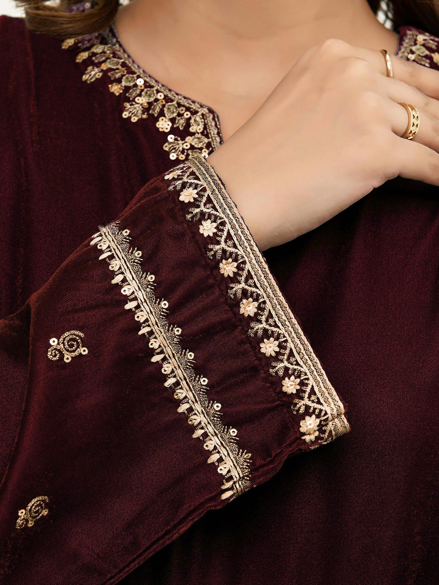 2 Piece Velvet Suit-Embroidered (Pret)