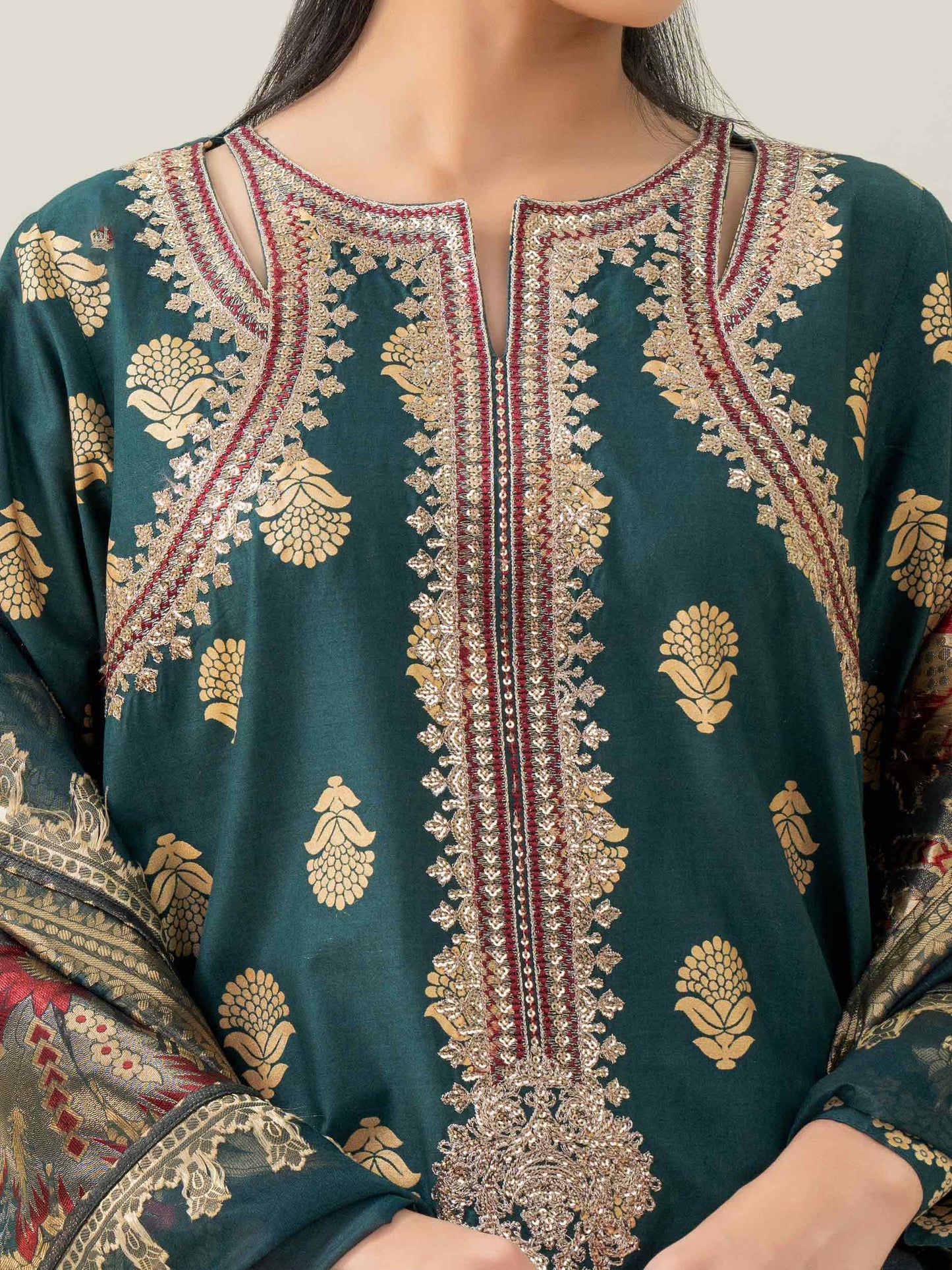 3 Piece Lawn Suit-Embroidered (Pret)