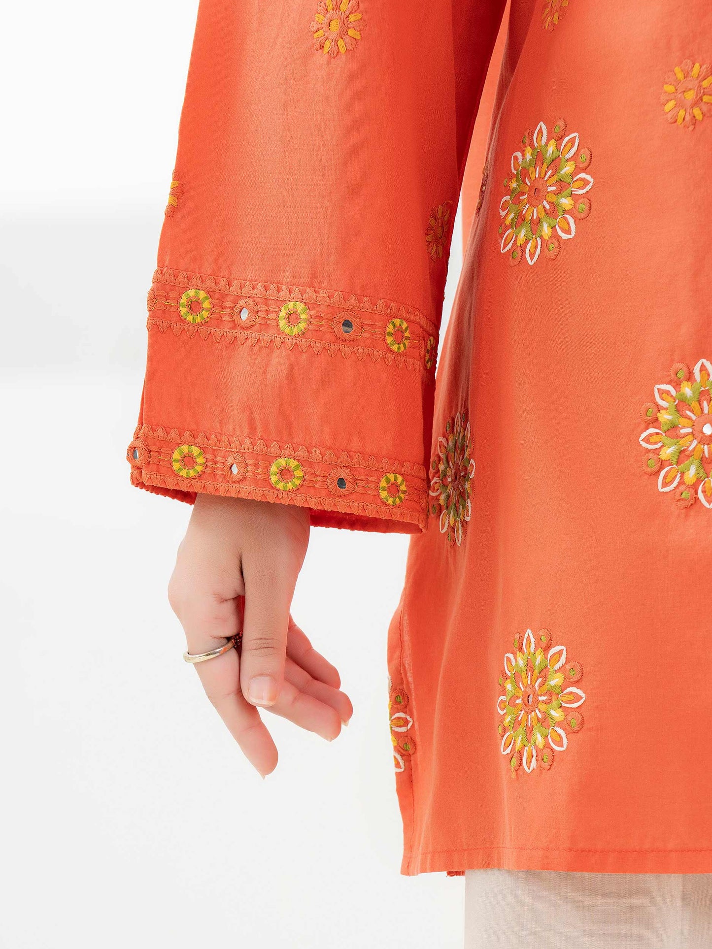 Cambric Kurti-Embroidered (Pret)