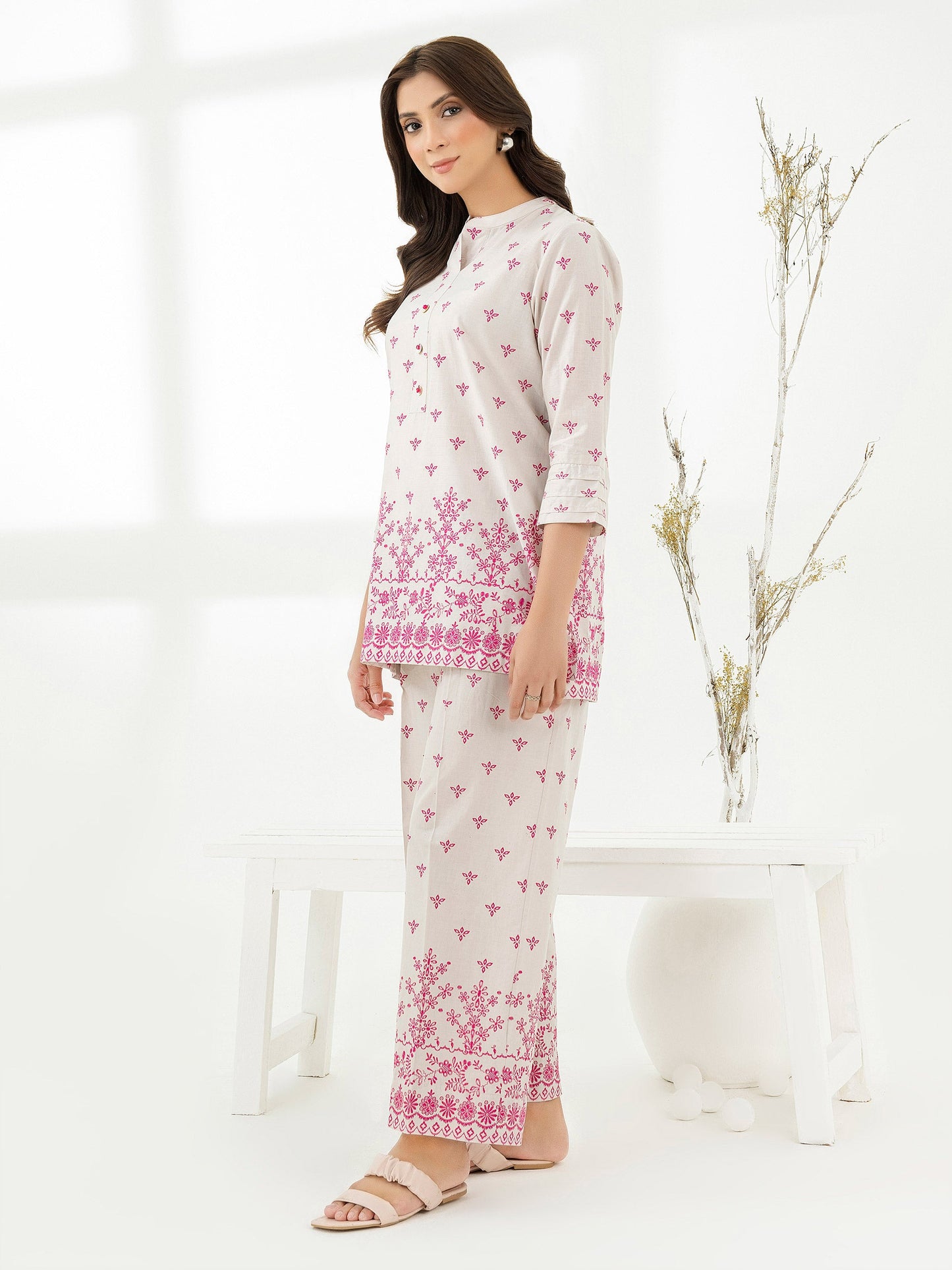 2 Piece Lawn Suit-Embroidered (Pret)