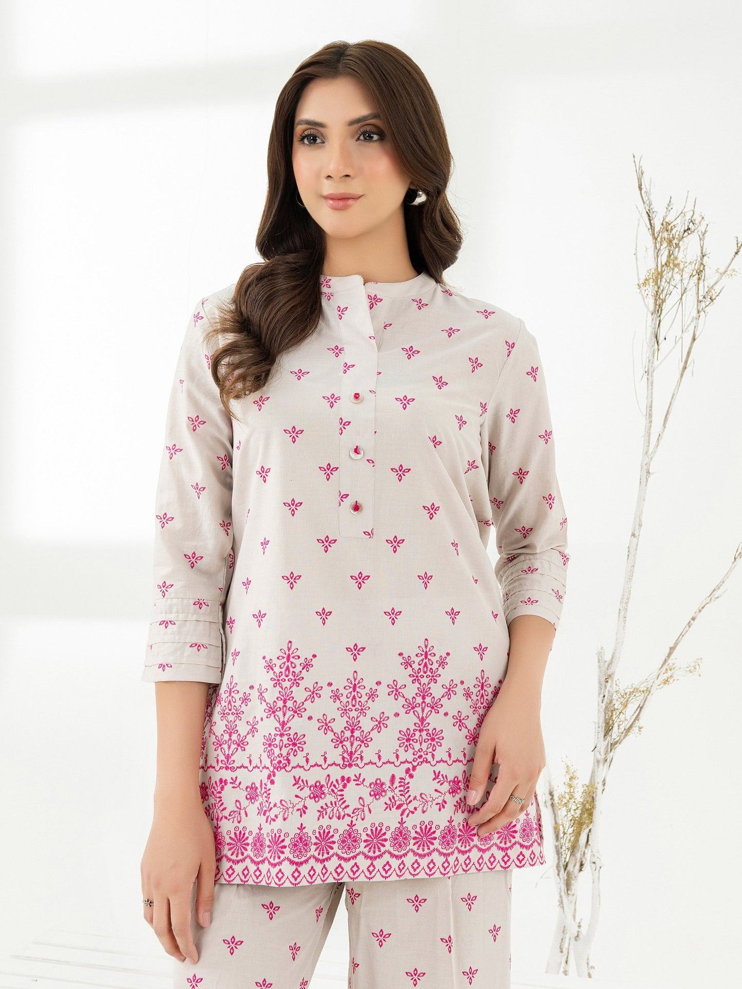 2 Piece Lawn Suit-Embroidered (Pret)