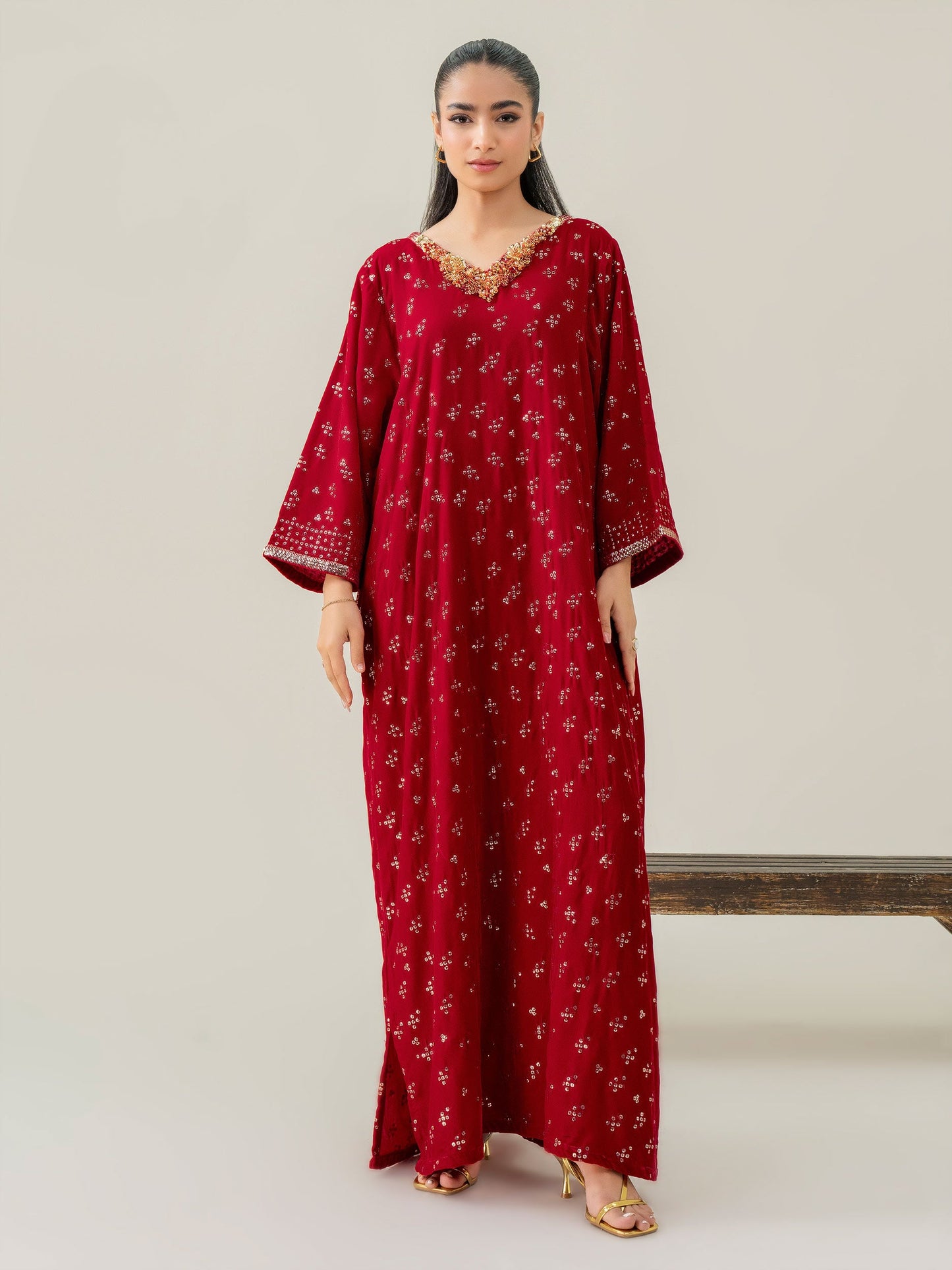 Velvet Kaftan-Embroidered (Pret)