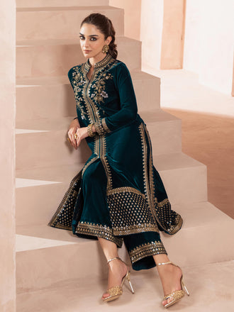 2-piece-velvet-suit-embroidered-(pret)