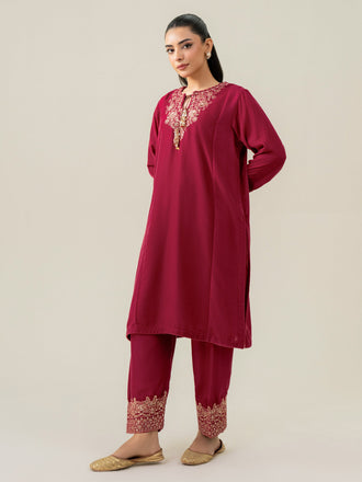 2-piece-velvet-suit-embroidered-(pret)