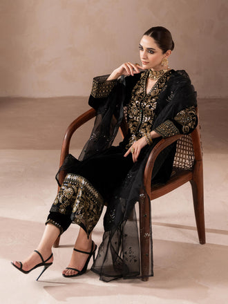 3-piece-velvet-suit-embroidered-(pret)