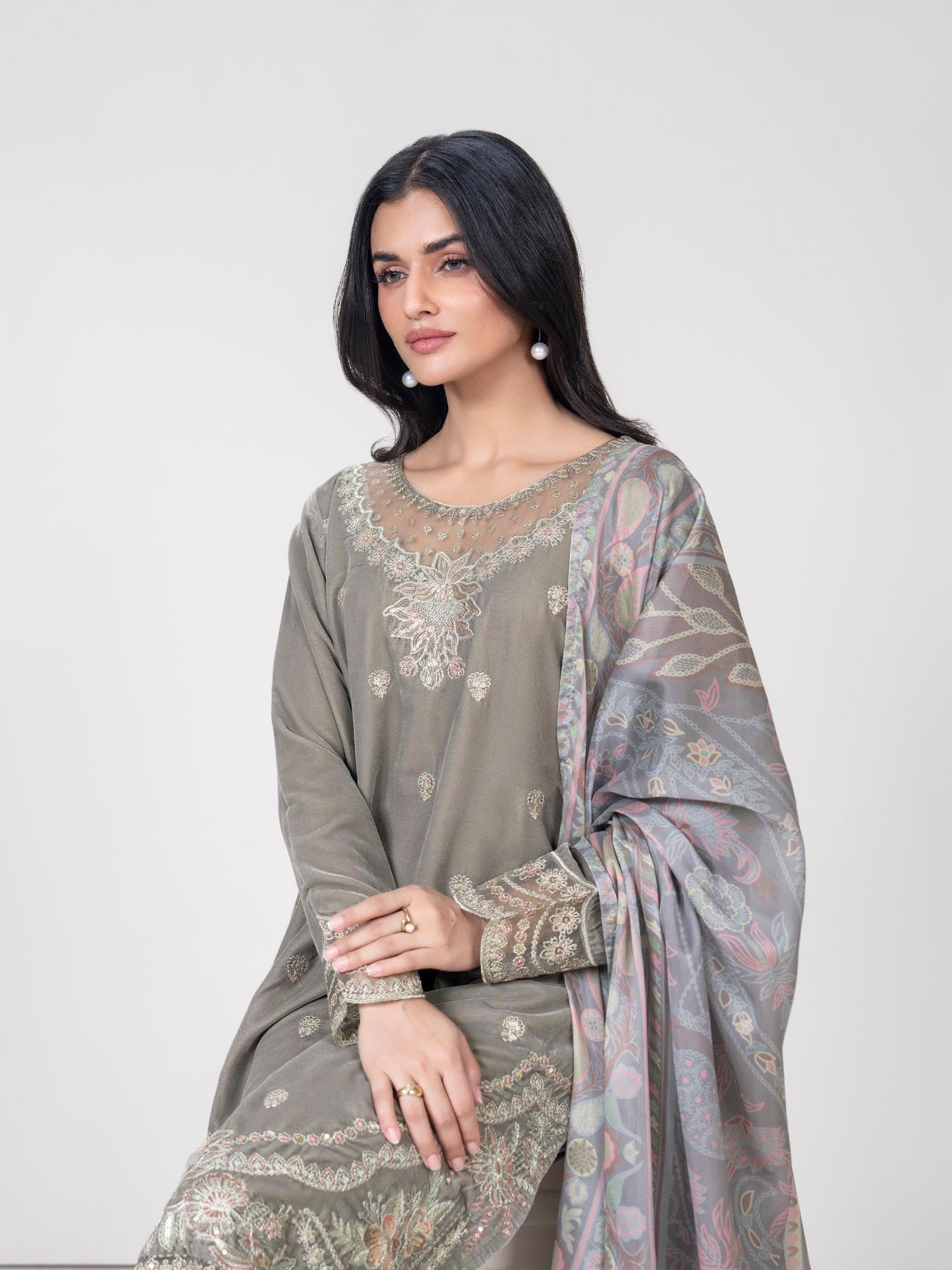 3 Piece Velvet Suit- Embroidered (Pret)