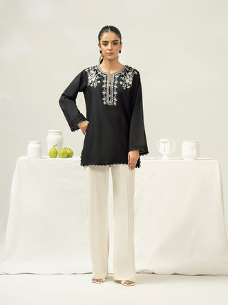 cambric-kurti-embroidered-(pret)