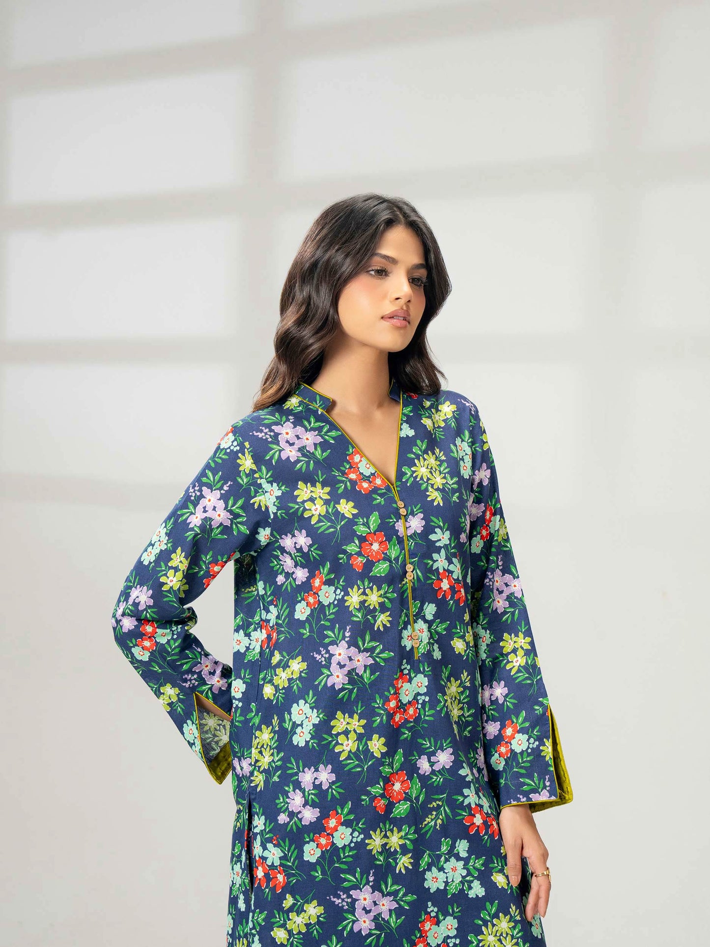 2 Piece Khaddar Suit-Printed (Pret)
