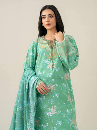 3-piece-khaddar-suit-embroidered-(pret)