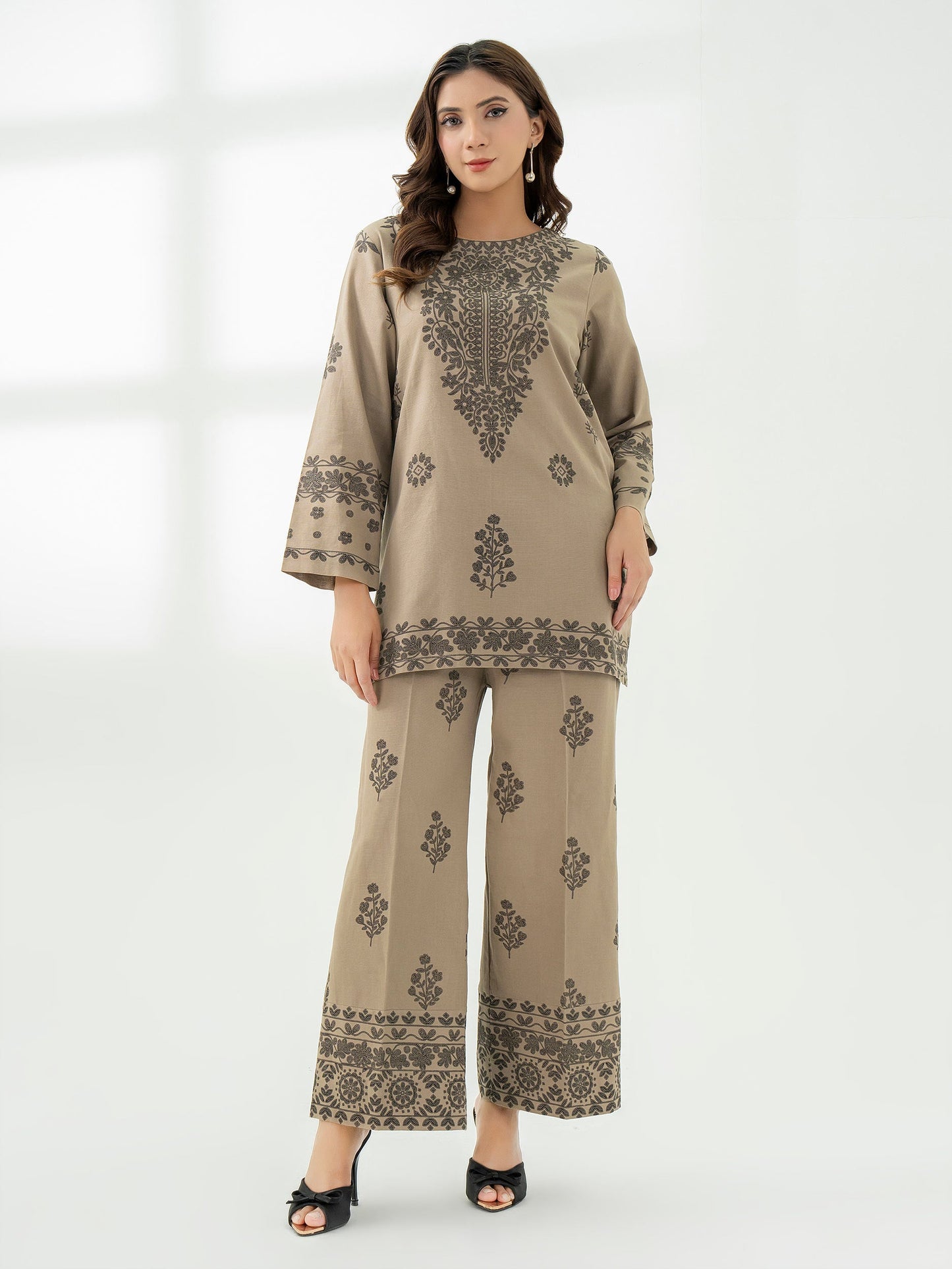 Khaddar Co-Ord Set-Printed (Pret)