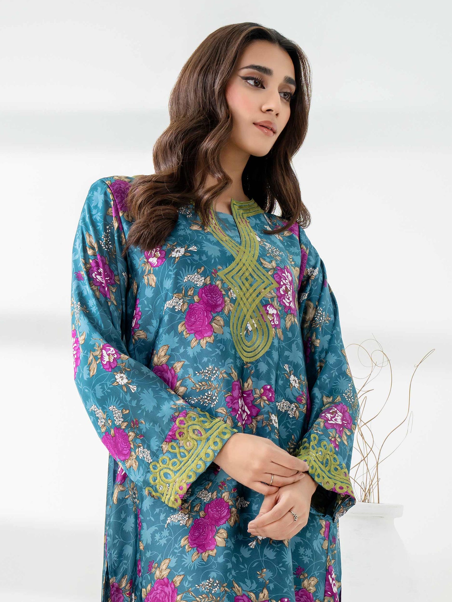 2 Piece Silk Suit-Embroidered (Pret)