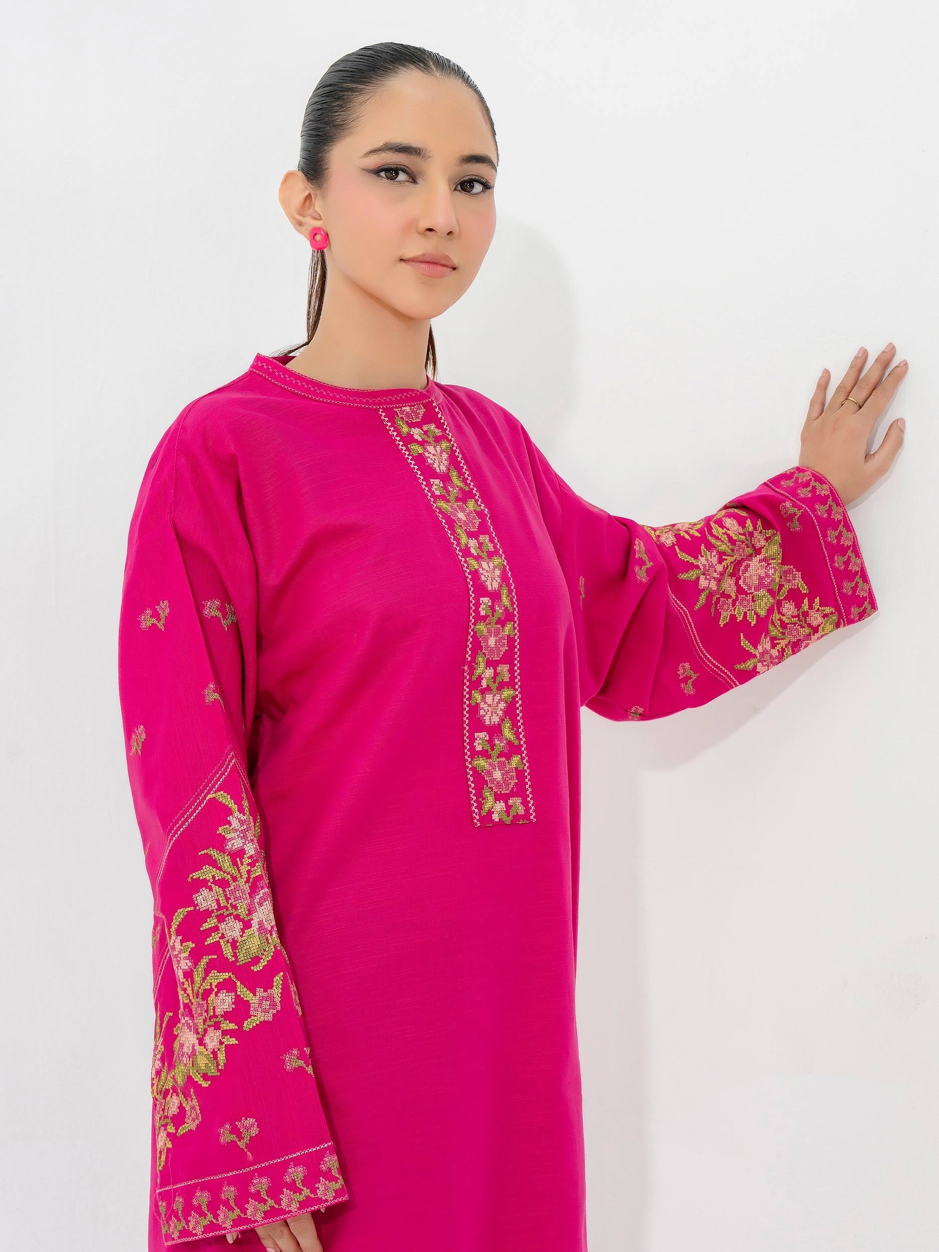 2-piece-khaddar-suit-embroidered-(pret)