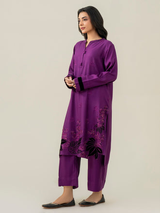 2-piece-crepe-suit-embroidered-(pret)