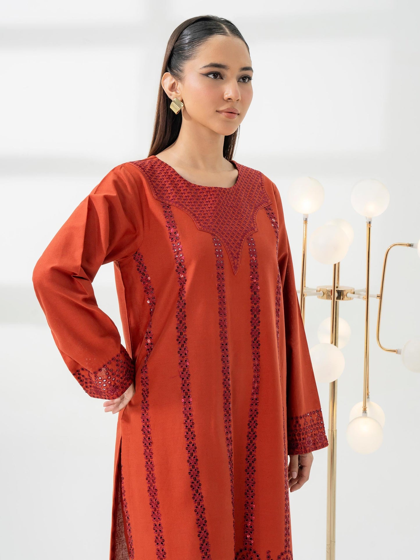 2 Piece Khaddar Suit-Embroidered (Pret)