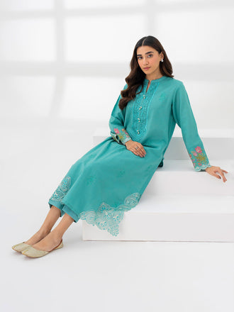 2-piece-khaddar-suit-embroidered-(pret)