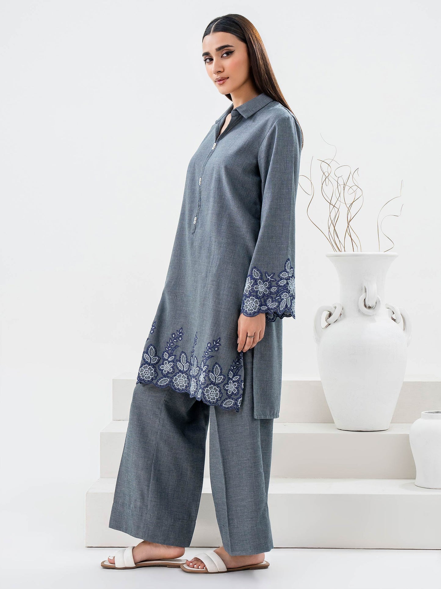 2 Piece Yarn Dyed Suit-Embroidered (Pret)