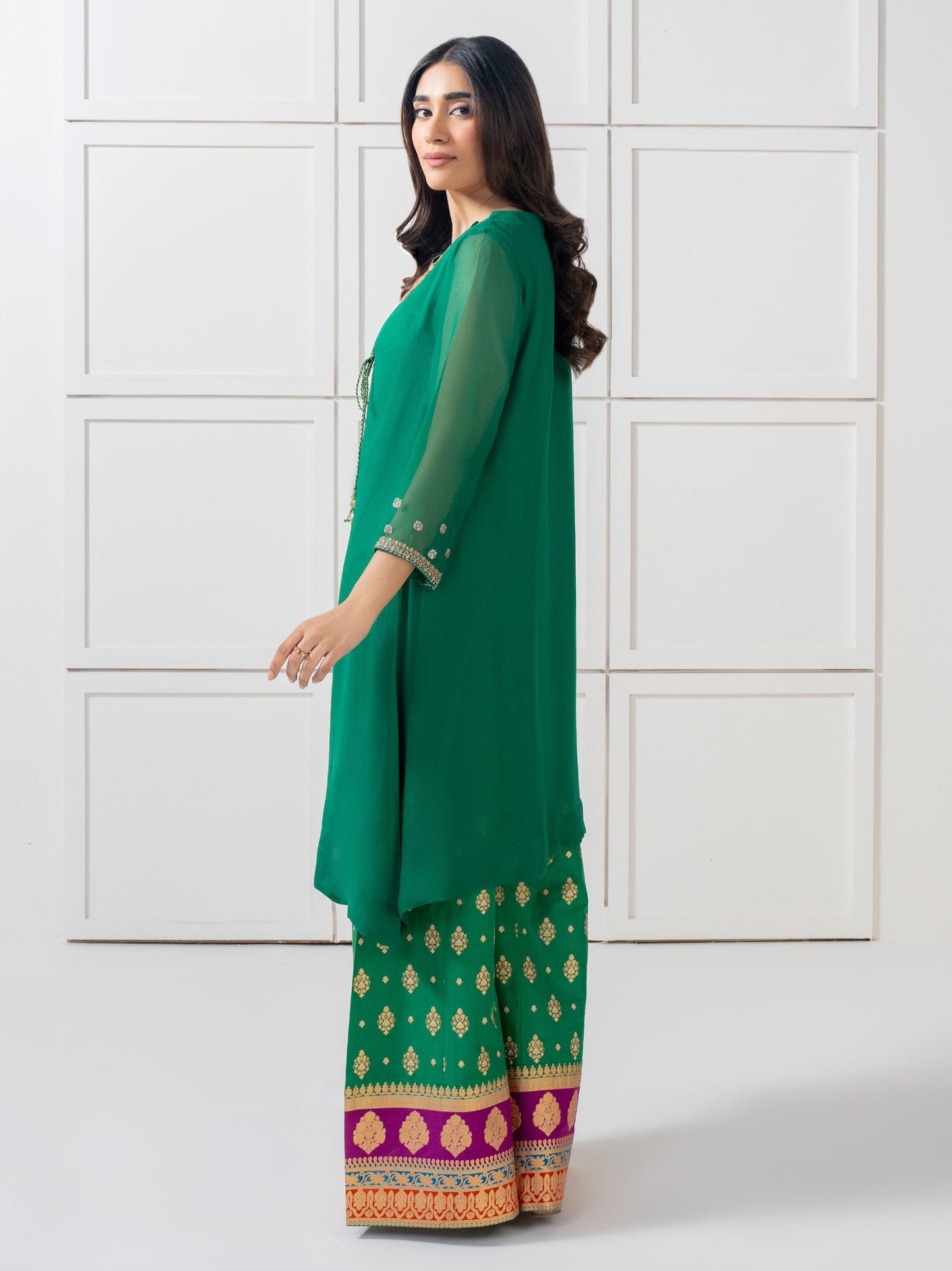 2 Piece Chiffon Suit-Embellished (Pret)
