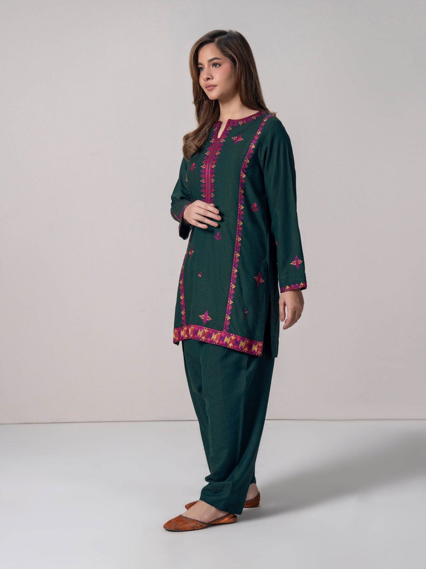 2 Piece Yarn Dyed Suit- Embroidered (Pret)