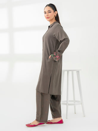 2-piece-yarn-dyed-suit-embroidered-(pret)