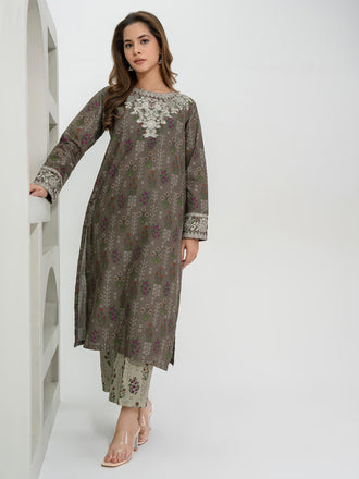 2-piece-khaddar-suit-embroidered-(pret)