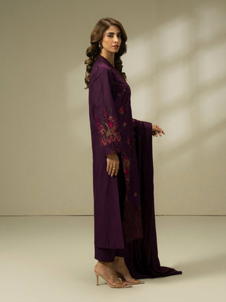 3-piece-khaddar-suit-embroidered-(pret)