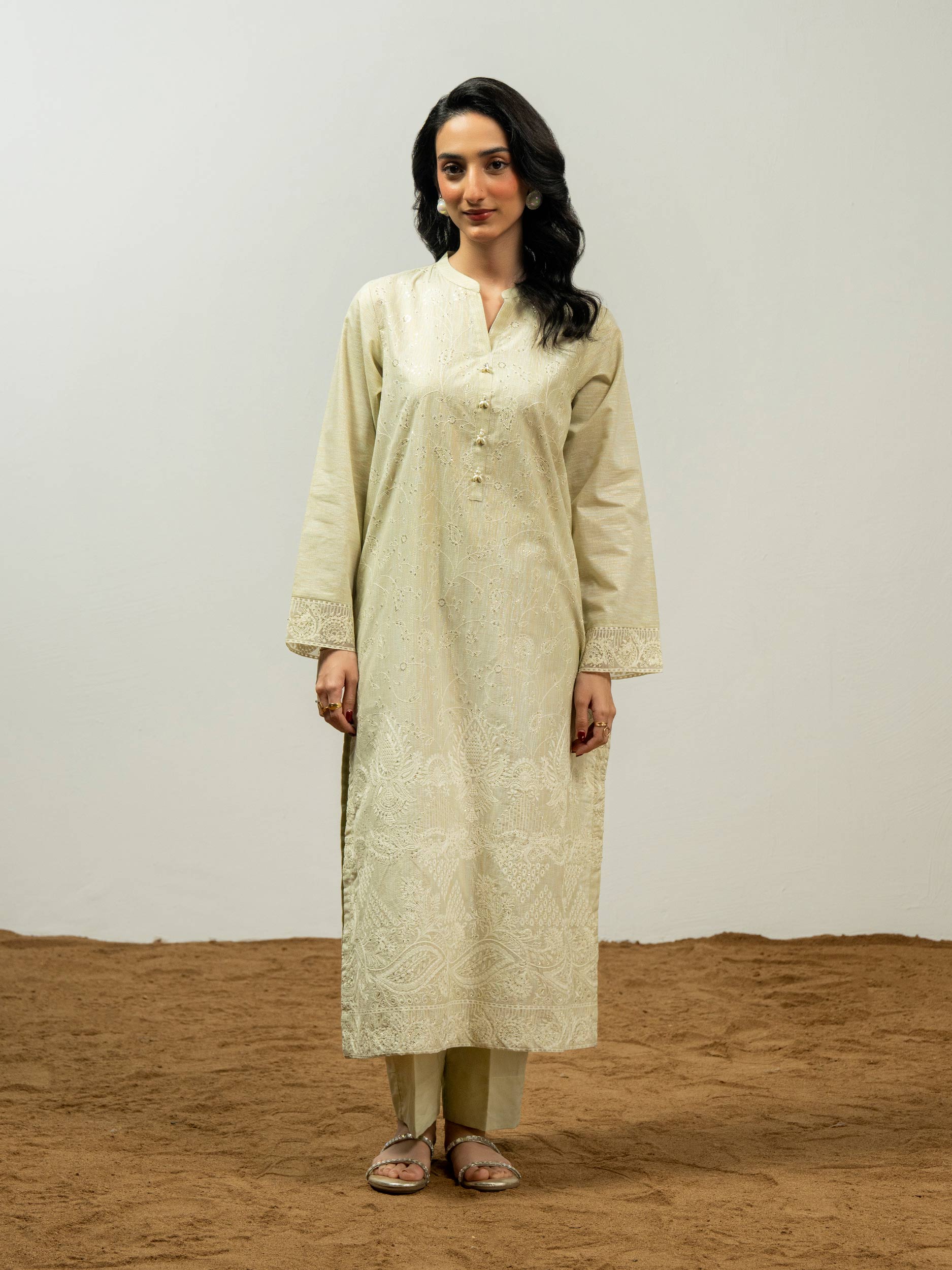 2-piece-zari-suit-embroidered-(pret)