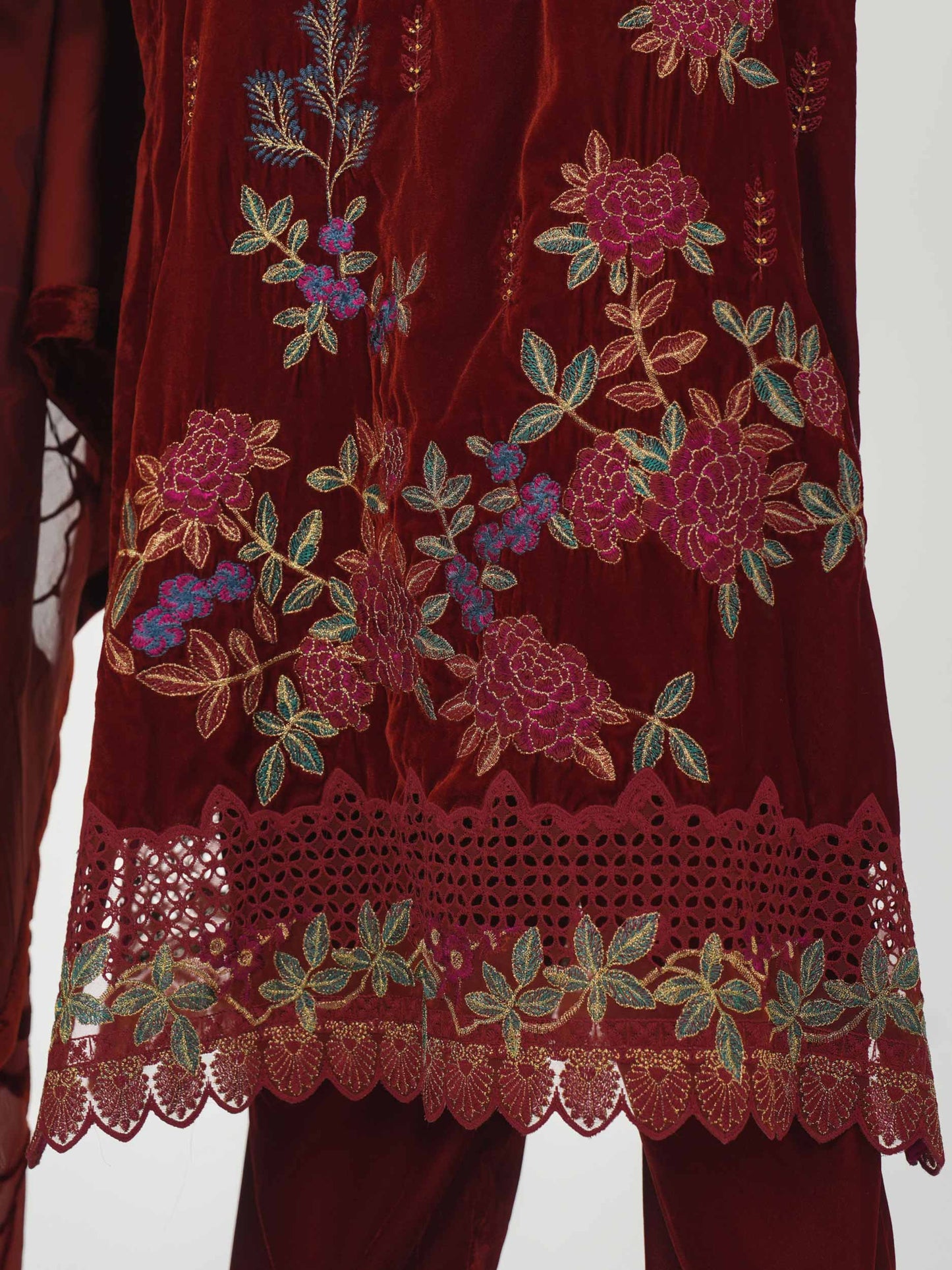 3 Piece Velvet Suit- Embroidered (Pret)