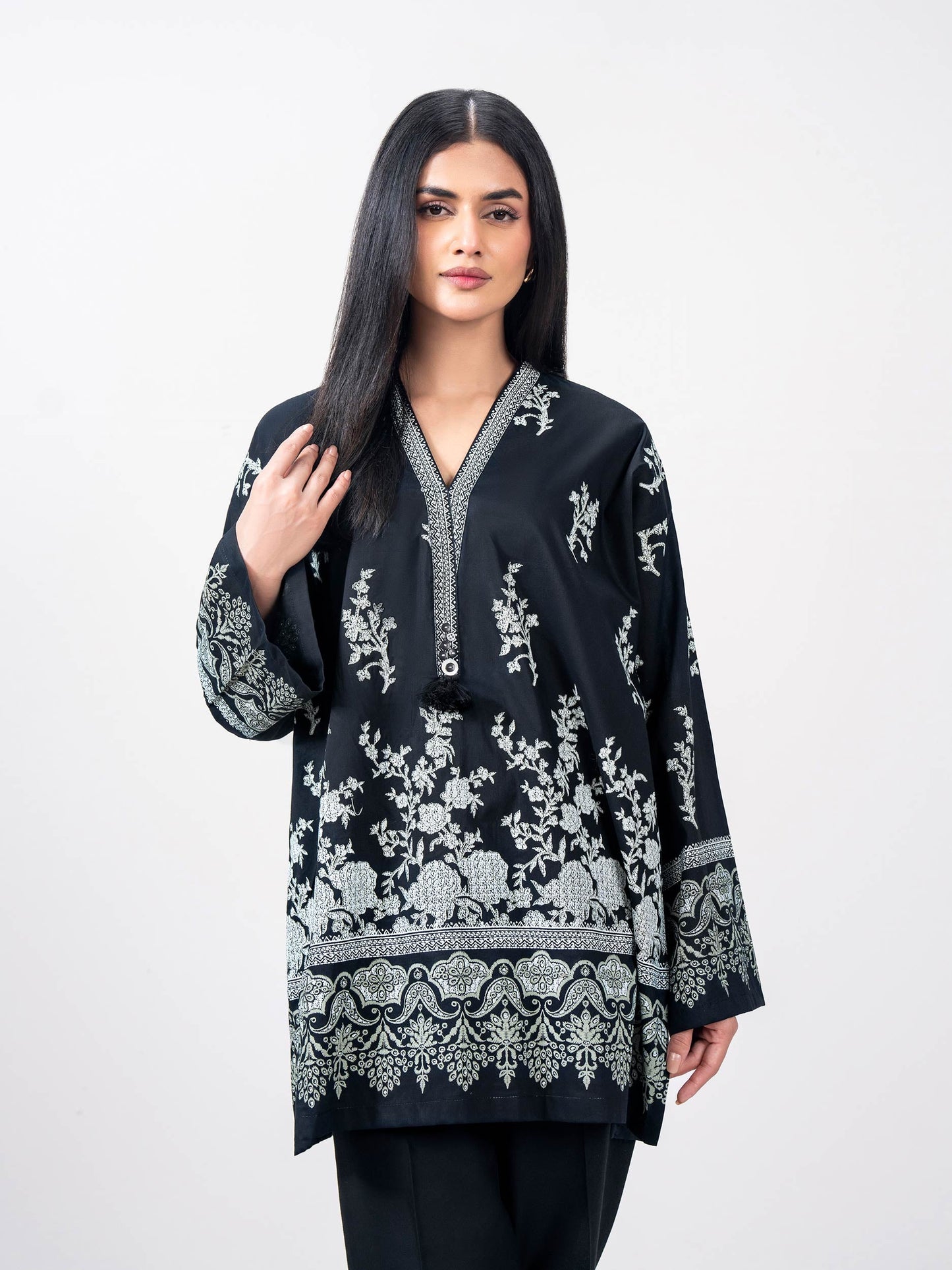 Cambric Kurti (Pret)