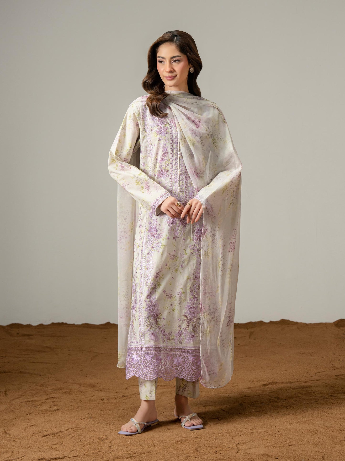 3 Piece Lawn Suit-Embroidered (Pret)